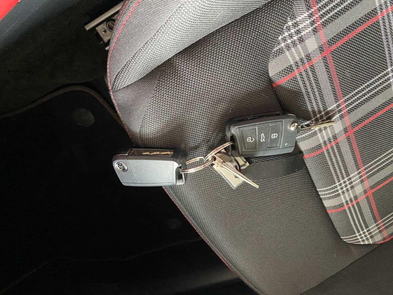 2020 VOLKSWAGEN POLO 2020 VOLKSWAGEN POLO