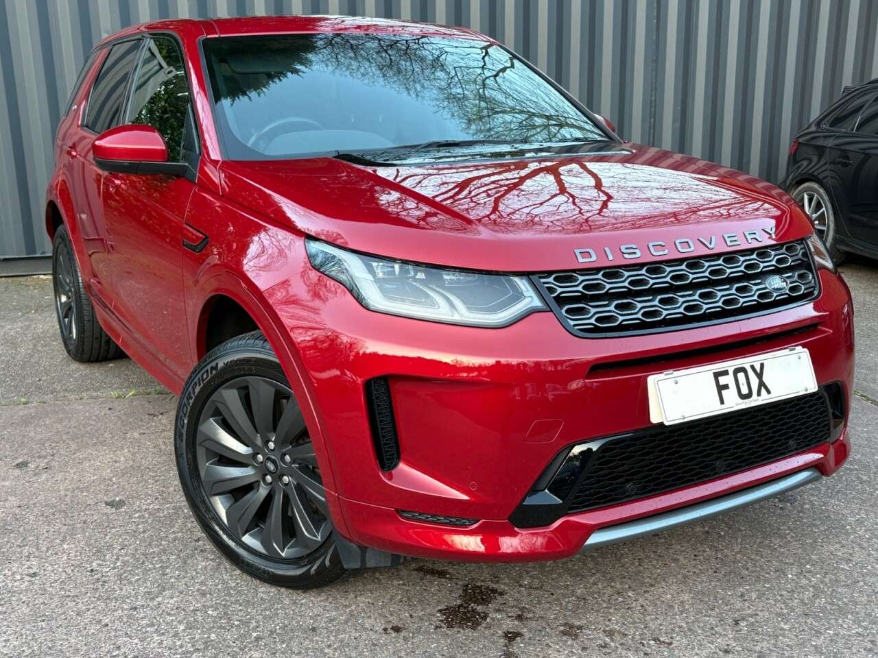 A 2020 LAND ROVER DISCOVERY SPORT 2.0 D180 MHEV R-Dynamic SE SUV 5dr Diesel Auto 4WD Euro 6 (s/s) (180 ps) GL A 2020 LAND ROVER DISCOVERY SPORT 2.0 D180 MHEV R-Dynamic SE SUV 5dr Diesel Auto 4WD Euro 6 (s/s) (180 ps) GL