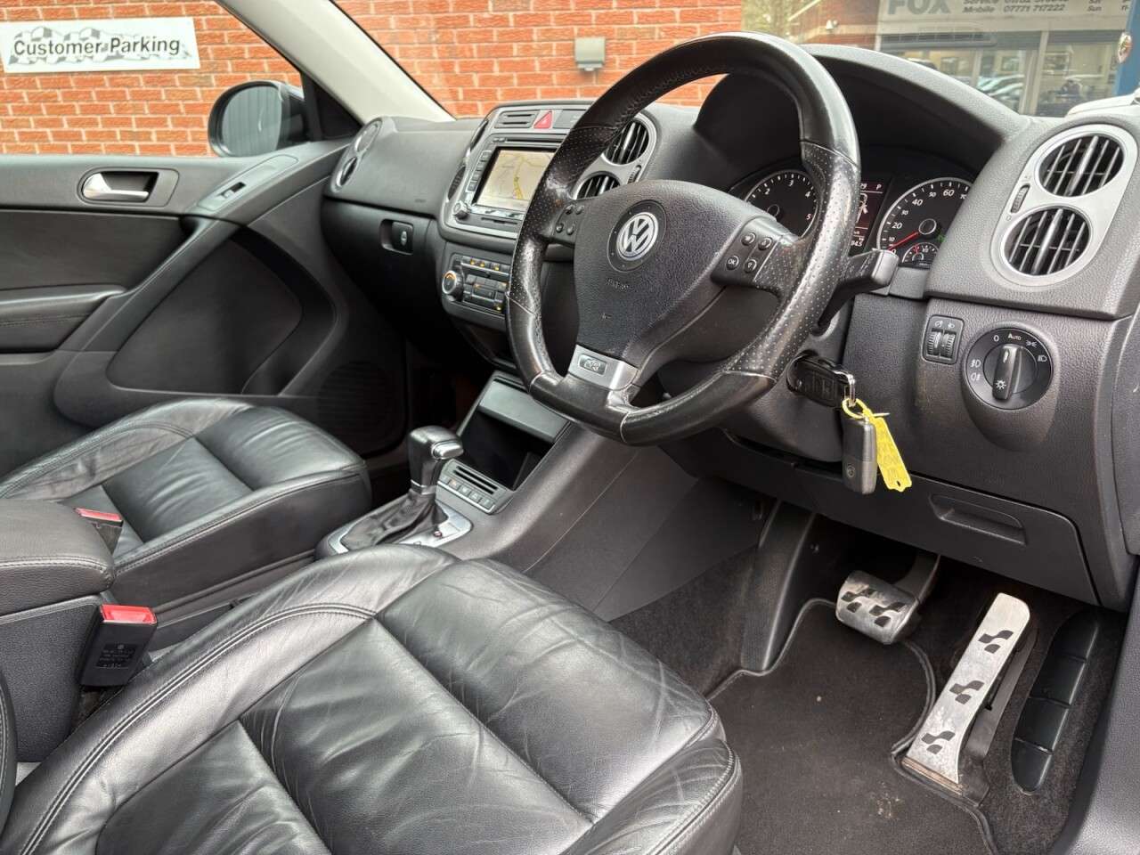 2010 VOLKSWAGEN TIGUAN 2010 VOLKSWAGEN TIGUAN