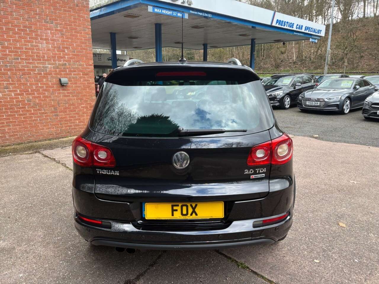 2010 VOLKSWAGEN TIGUAN 2010 VOLKSWAGEN TIGUAN