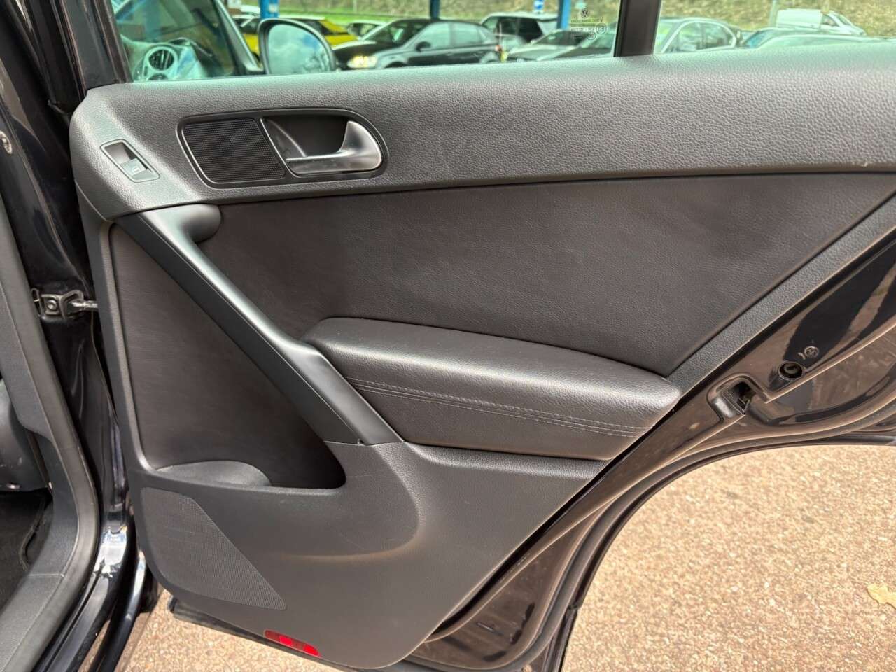 2010 VOLKSWAGEN TIGUAN 2010 VOLKSWAGEN TIGUAN