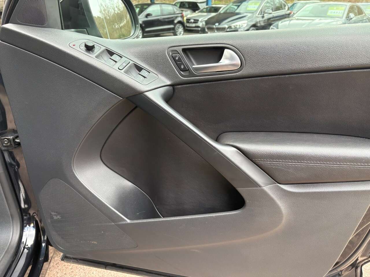 2010 VOLKSWAGEN TIGUAN 2010 VOLKSWAGEN TIGUAN