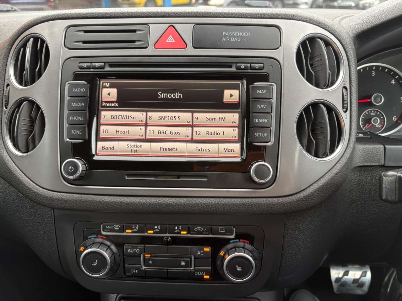 2010 VOLKSWAGEN TIGUAN 2010 VOLKSWAGEN TIGUAN