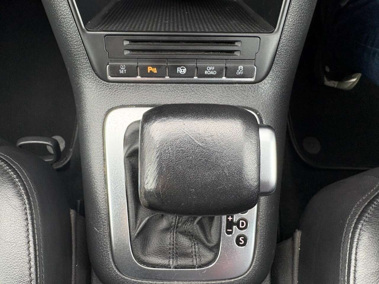 2010 VOLKSWAGEN TIGUAN 2010 VOLKSWAGEN TIGUAN