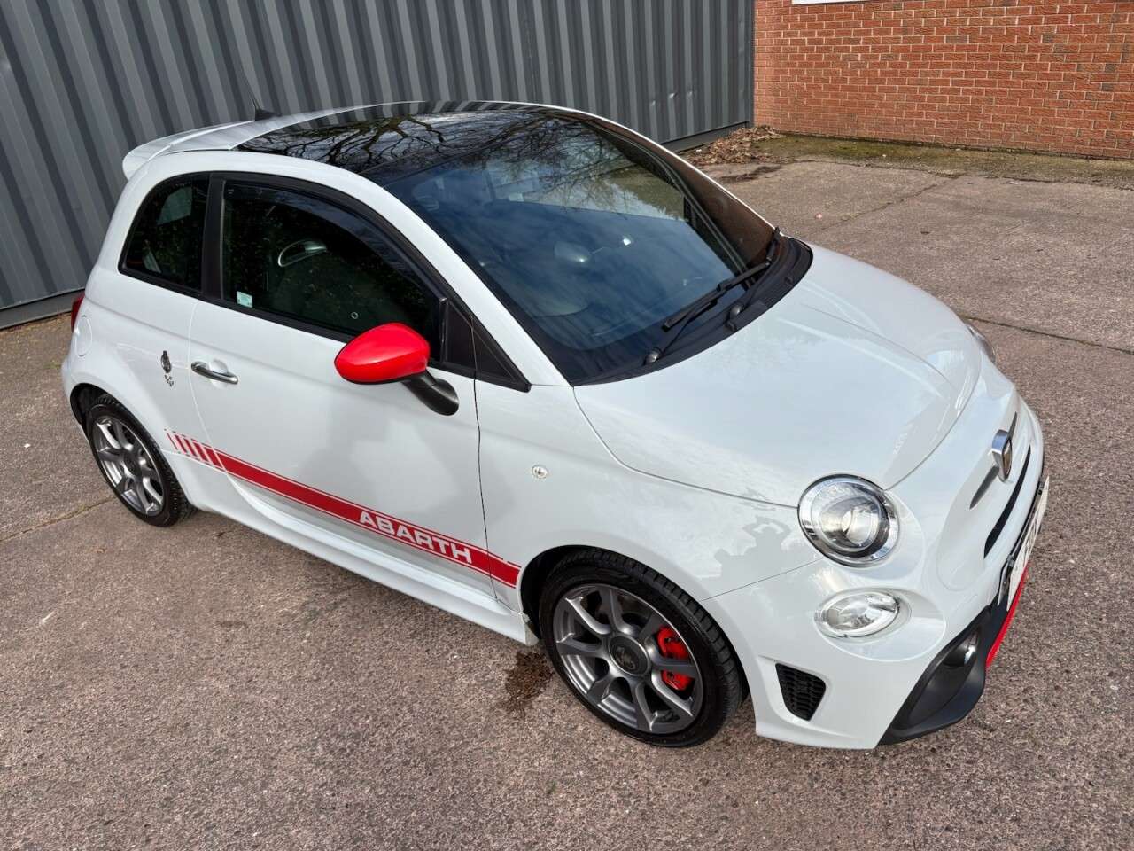 2019 ABARTH 595 2019 ABARTH 595