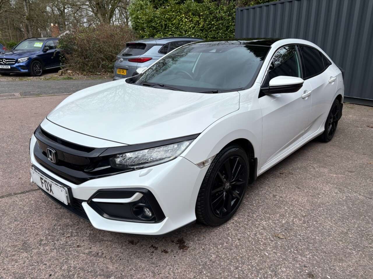 A 2020 HONDA CIVIC 1.0 VTEC Turbo EX Hatchback 5dr Petrol Manual Euro 6 (s/s) (126 ps) PAN ROO A 2020 HONDA CIVIC 1.0 VTEC Turbo EX Hatchback 5dr Petrol Manual Euro 6 (s/s) (126 ps) PAN ROO