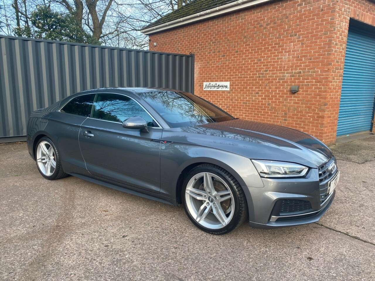 A 2020 AUDI A5 2.0 TFSI 40 S line Coupe 2dr Petrol S Tronic Euro 6 (s/s) (190 ps) Coupe A 2020 AUDI A5 2.0 TFSI 40 S line Coupe 2dr Petrol S Tronic Euro 6 (s/s) (190 ps) Coupe