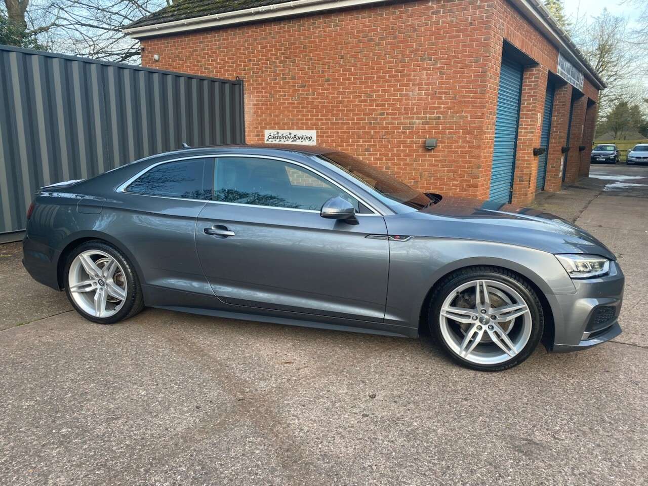 A 2020 AUDI A5 2.0 TFSI 40 S line Coupe 2dr Petrol S Tronic Euro 6 (s/s) (190 ps) Coupe A 2020 AUDI A5 2.0 TFSI 40 S line Coupe 2dr Petrol S Tronic Euro 6 (s/s) (190 ps) Coupe