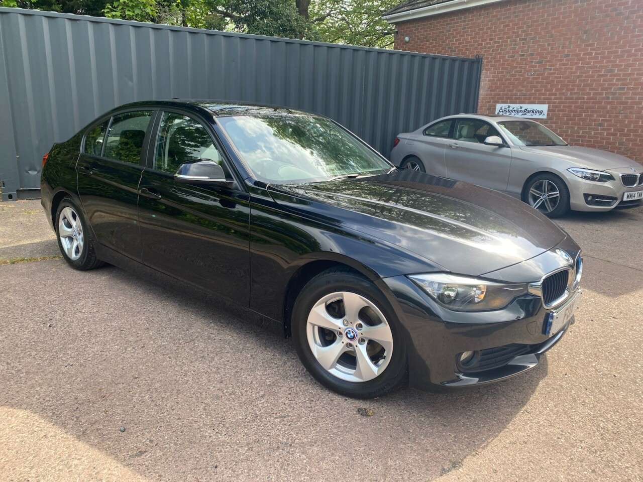 A 2013 BMW 3 SERIES 2.0 320d ED BluePerformance EfficientDynamics Saloon 4dr Diesel Manual Euro A 2013 BMW 3 SERIES 2.0 320d ED BluePerformance EfficientDynamics Saloon 4dr Diesel Manual Euro