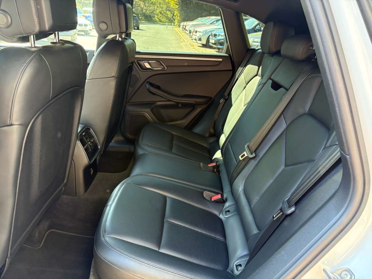 2020 PORSCHE MACAN 2020 PORSCHE MACAN