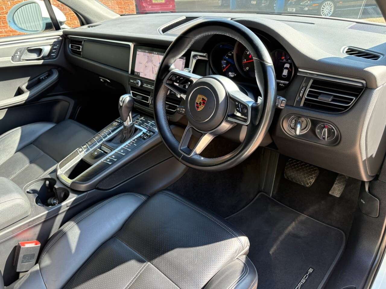 2020 PORSCHE MACAN 2020 PORSCHE MACAN