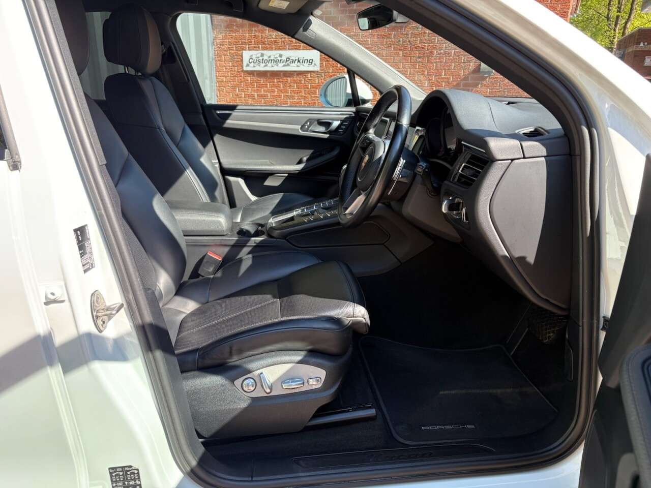 2020 PORSCHE MACAN 2020 PORSCHE MACAN