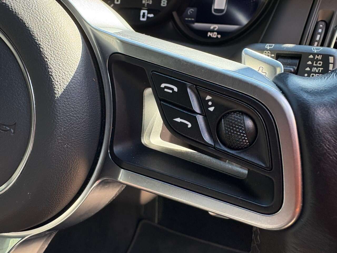 2020 PORSCHE MACAN 2020 PORSCHE MACAN