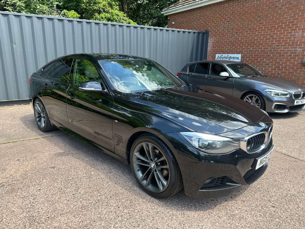A 2015 BMW 3 SERIES GRAN TURISMO 2.0 320d M Sport GT 5dr Diesel Manual Euro 6 (s/s) (184 ps) CRUISE-PRIVACY A 2015 BMW 3 SERIES GRAN TURISMO 2.0 320d M Sport GT 5dr Diesel Manual Euro 6 (s/s) (184 ps) CRUISE-PRIVACY