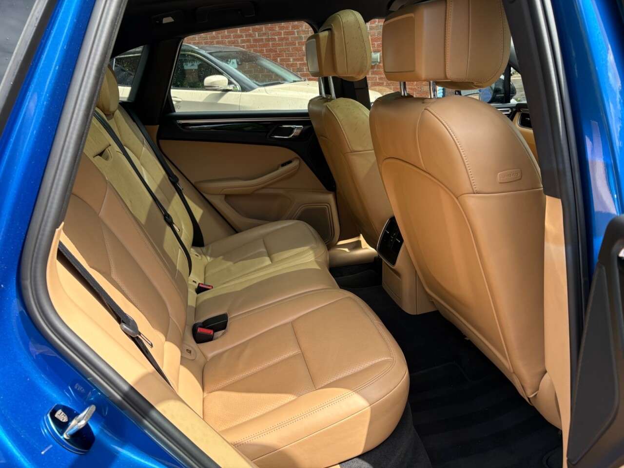 2016 PORSCHE MACAN 2016 PORSCHE MACAN