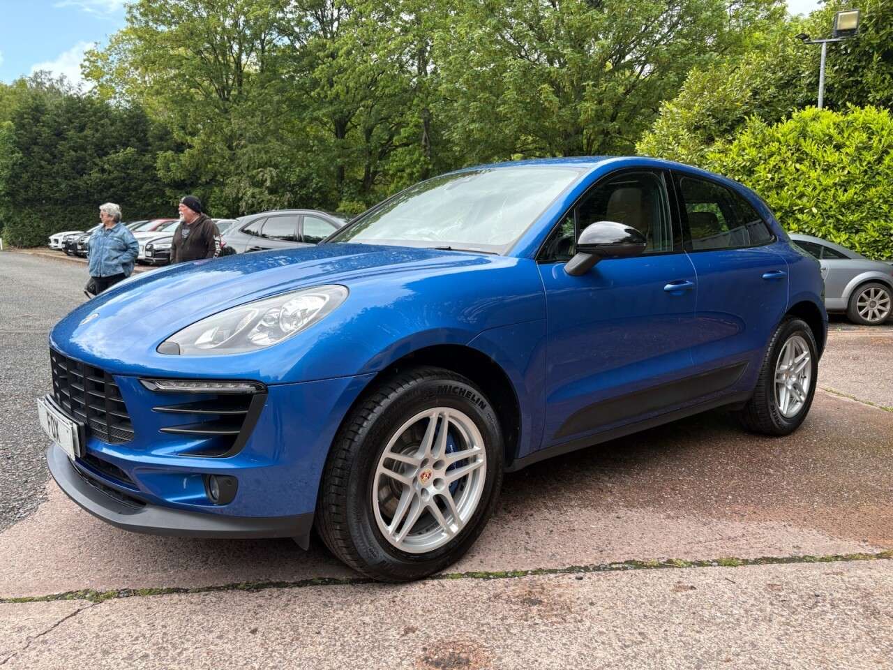 2016 PORSCHE MACAN 2016 PORSCHE MACAN