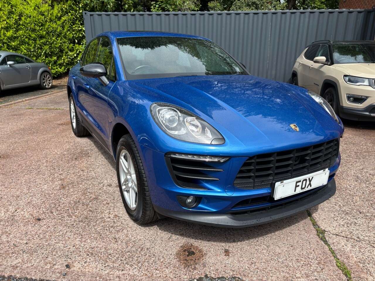 2016 PORSCHE MACAN 2016 PORSCHE MACAN