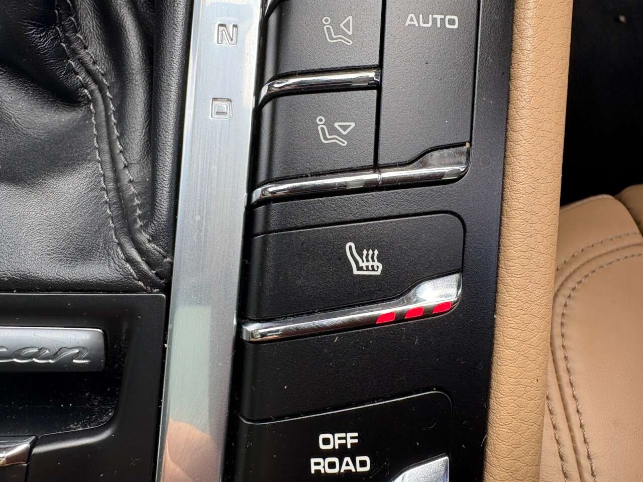 2016 PORSCHE MACAN 2016 PORSCHE MACAN