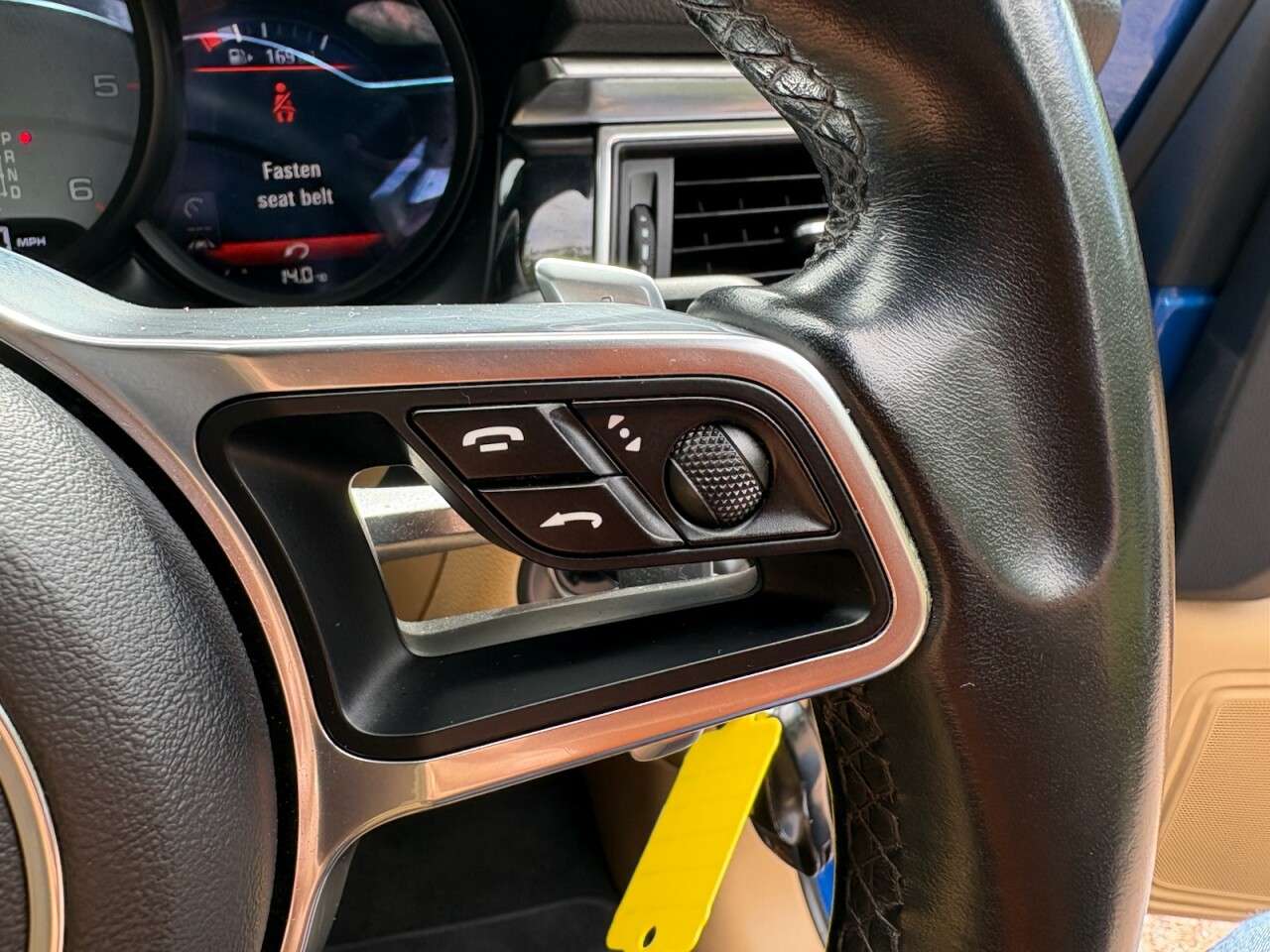 2016 PORSCHE MACAN 2016 PORSCHE MACAN
