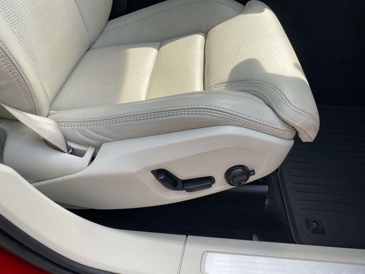 2019 VOLVO XC60 2019 VOLVO XC60