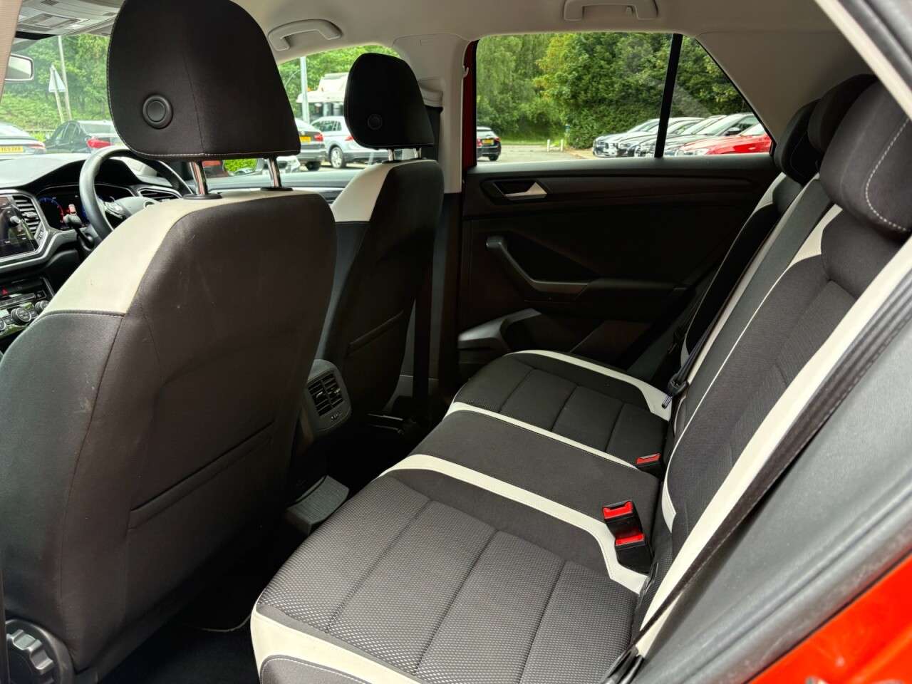 2018 VOLKSWAGEN T-ROC 2018 VOLKSWAGEN T-ROC
