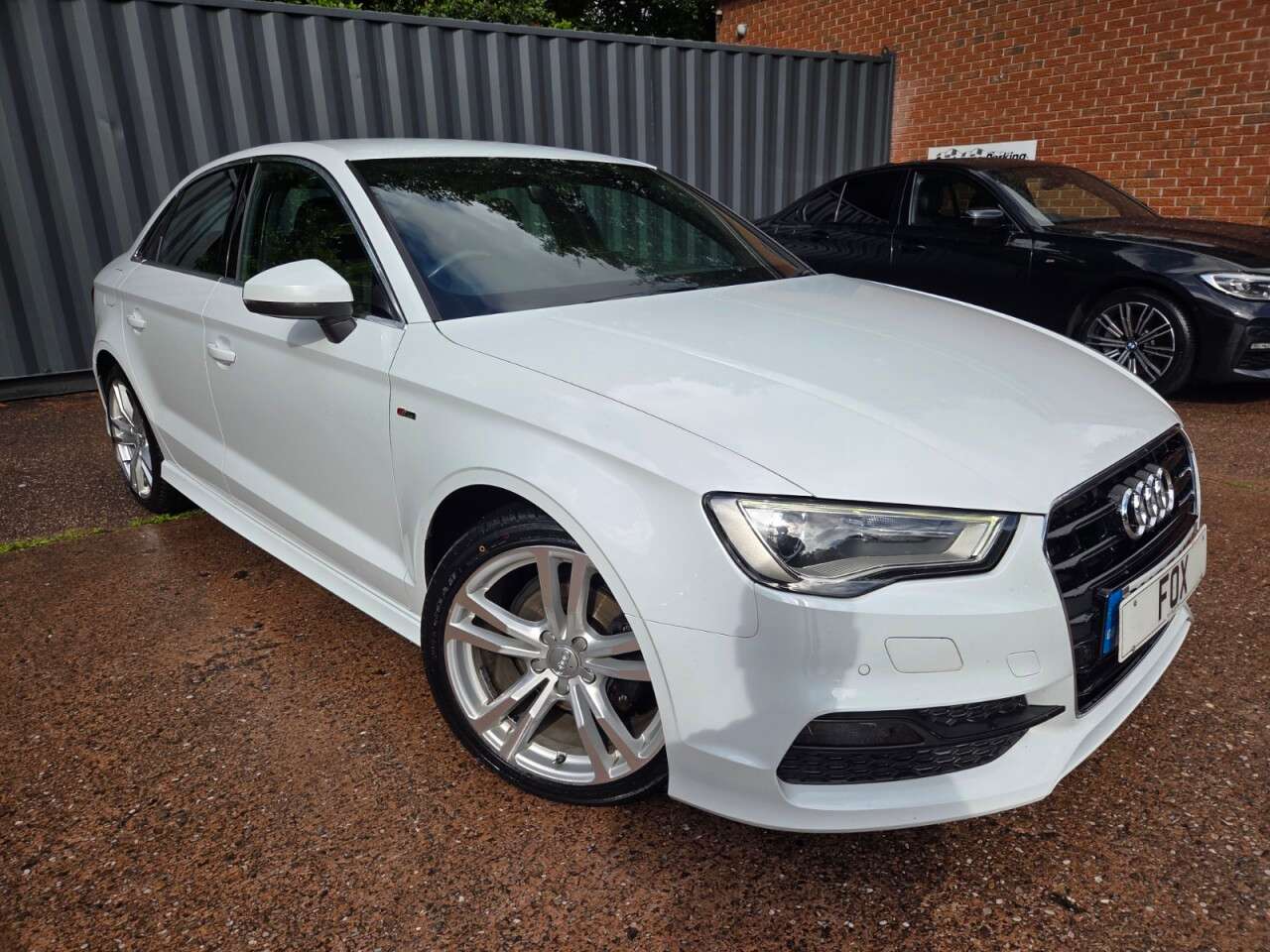 A 2015 AUDI A3 2.0 TDI S line Saloon 4dr Diesel Manual Euro 6 (s/s) (Nav) (150 ps) SATELLI A 2015 AUDI A3 2.0 TDI S line Saloon 4dr Diesel Manual Euro 6 (s/s) (Nav) (150 ps) SATELLI