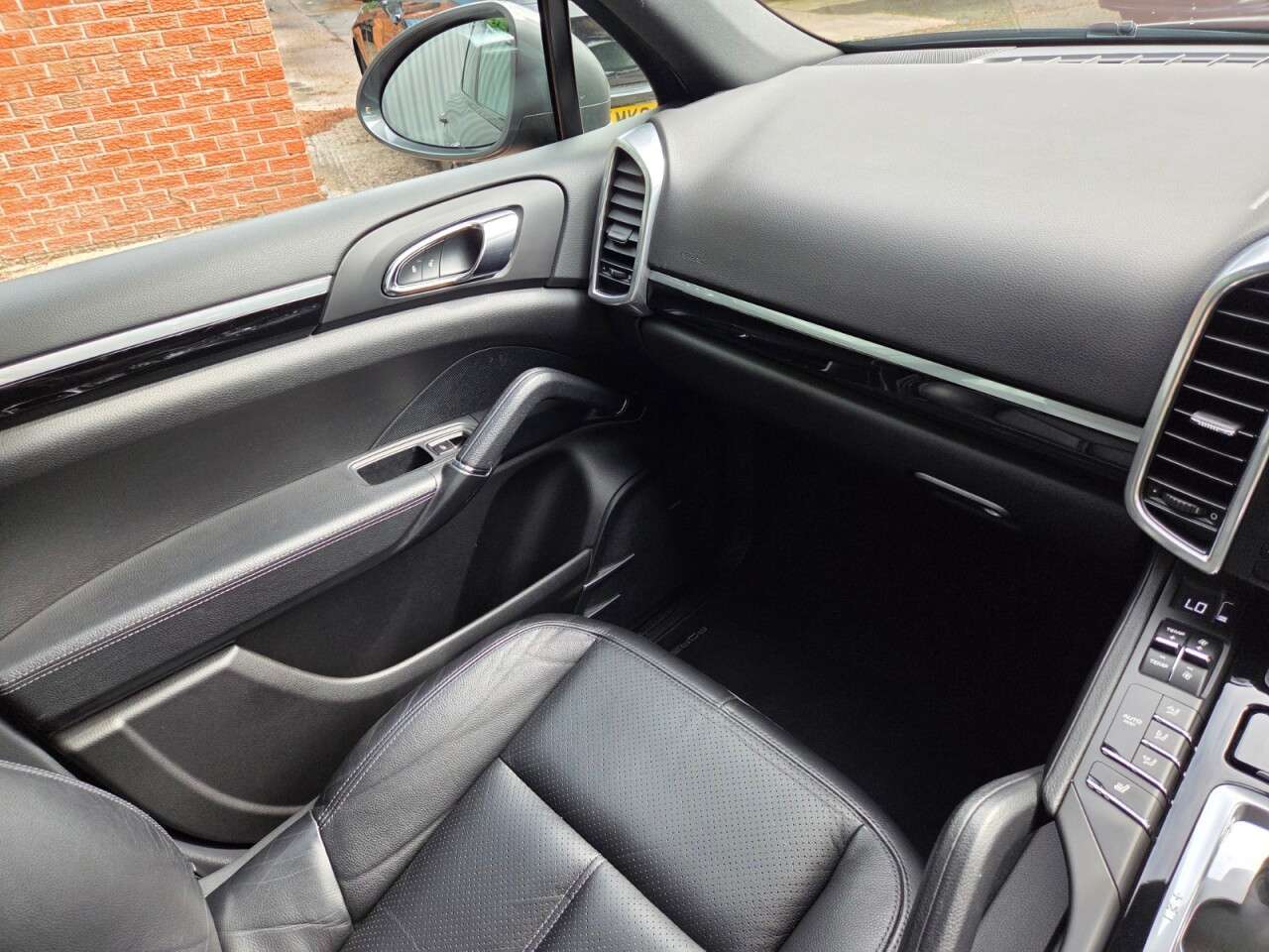 2016 PORSCHE CAYENNE 2016 PORSCHE CAYENNE