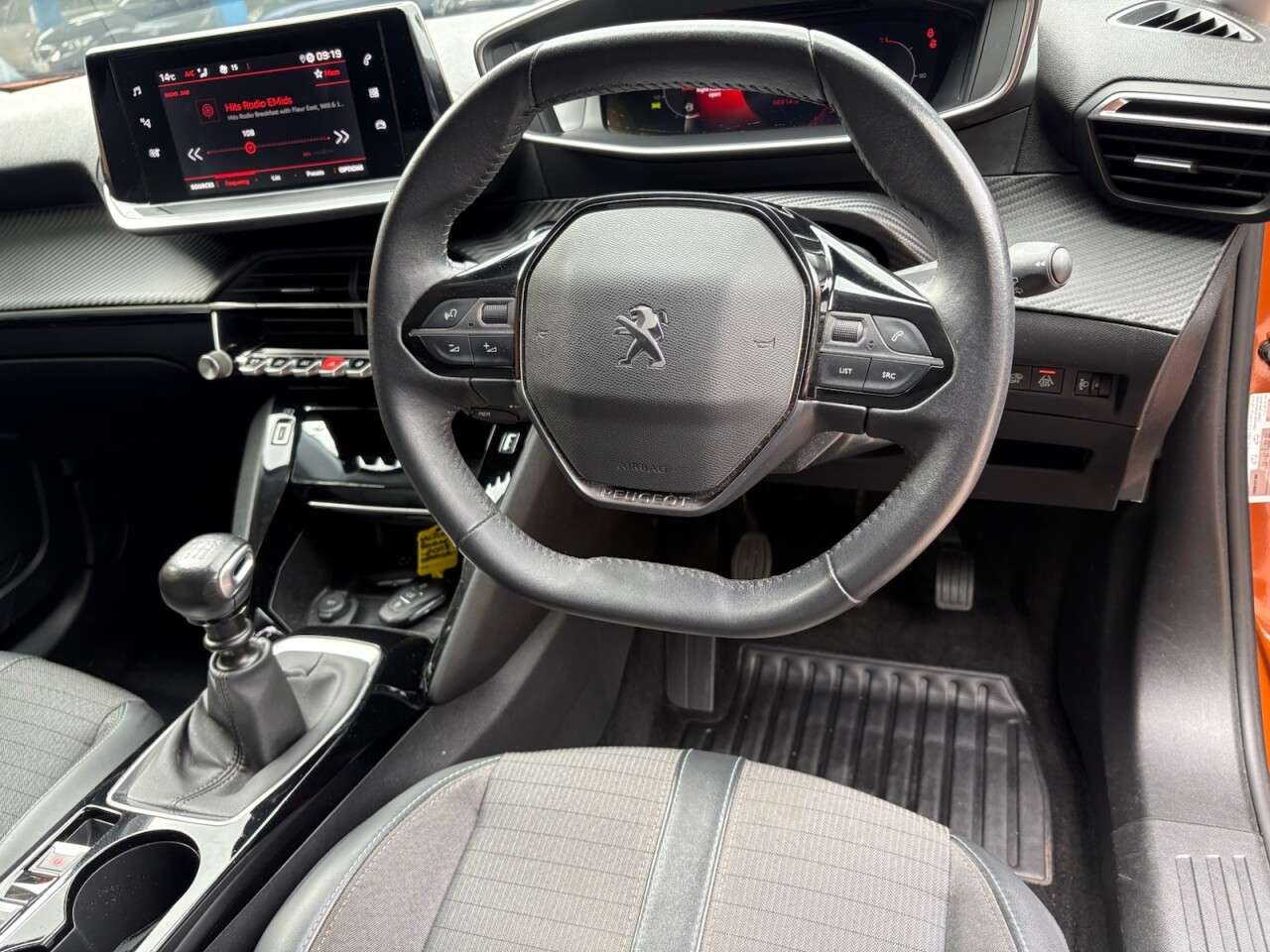 2021 PEUGEOT 2008 2021 PEUGEOT 2008