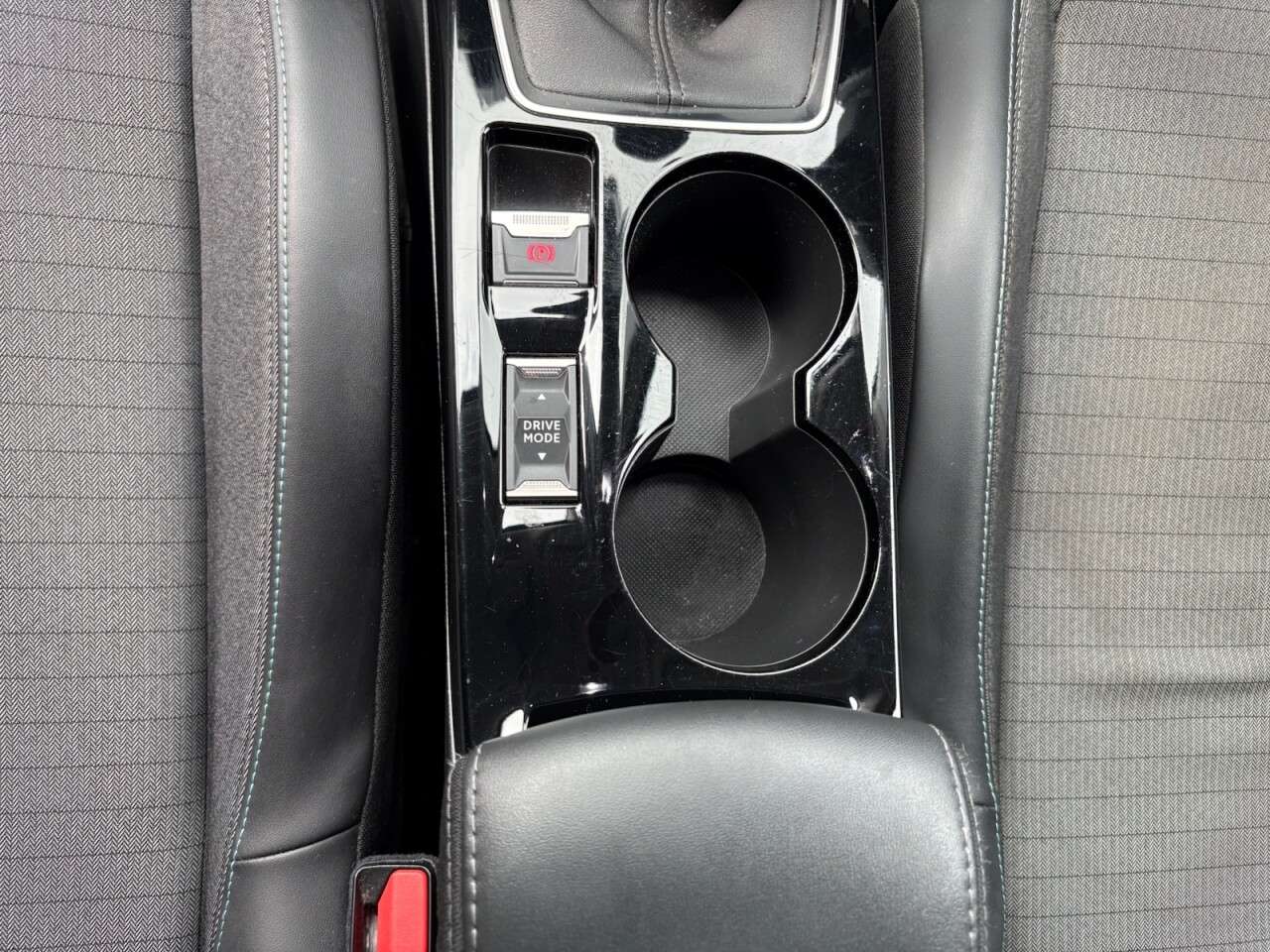 2021 PEUGEOT 2008 2021 PEUGEOT 2008
