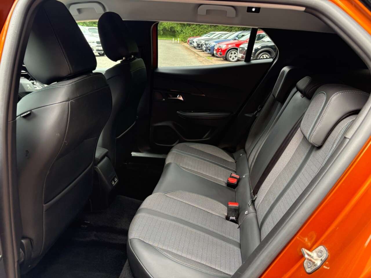 2021 PEUGEOT 2008 2021 PEUGEOT 2008