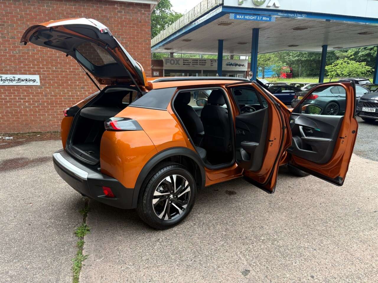 2021 PEUGEOT 2008 2021 PEUGEOT 2008