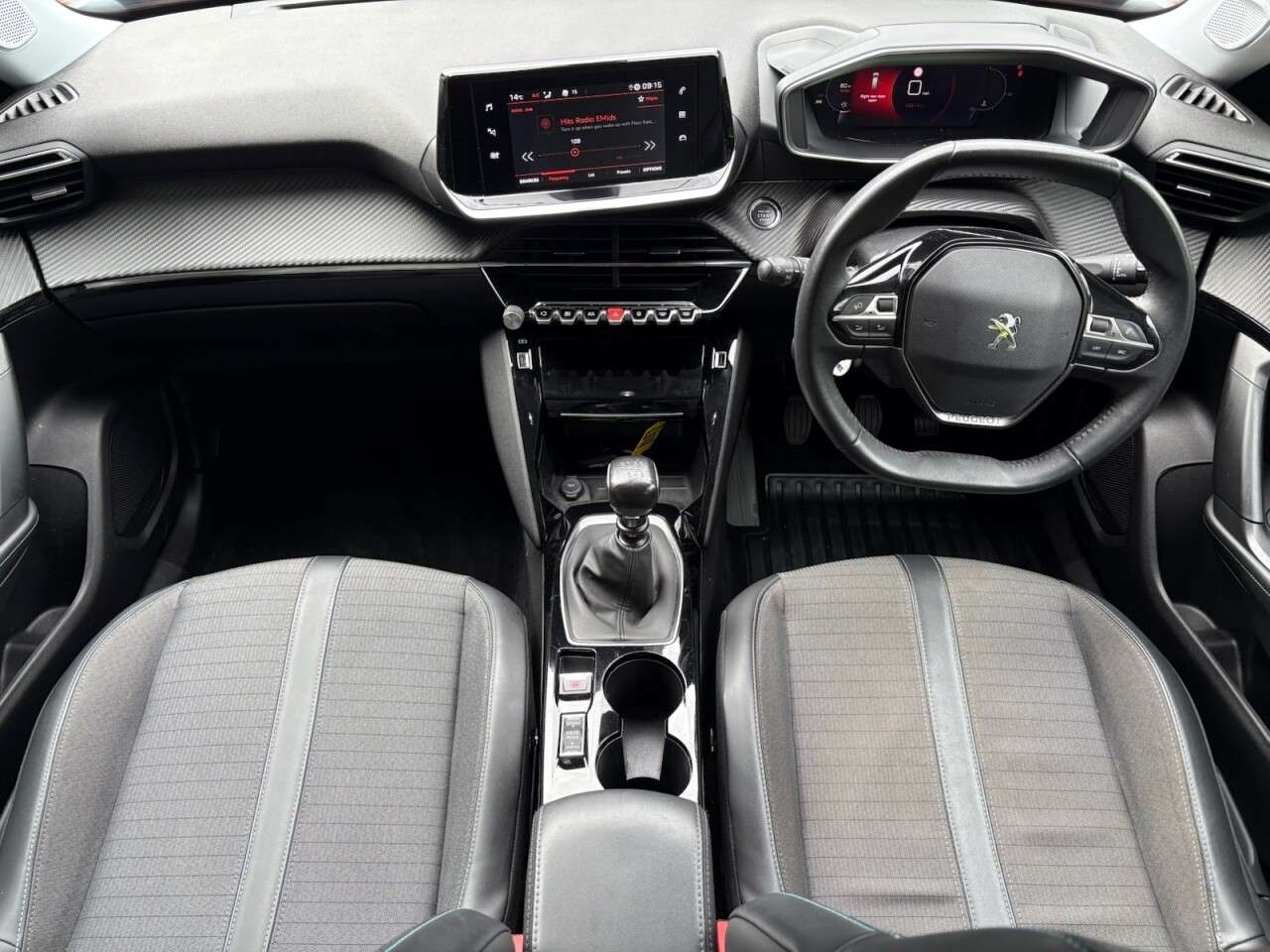 A 2021 PEUGEOT 2008 1.2 PureTech Allure Premium SUV 5dr Petrol Manual Euro 6 (s/s) (100 ps) HIG A 2021 PEUGEOT 2008 1.2 PureTech Allure Premium SUV 5dr Petrol Manual Euro 6 (s/s) (100 ps) HIG
