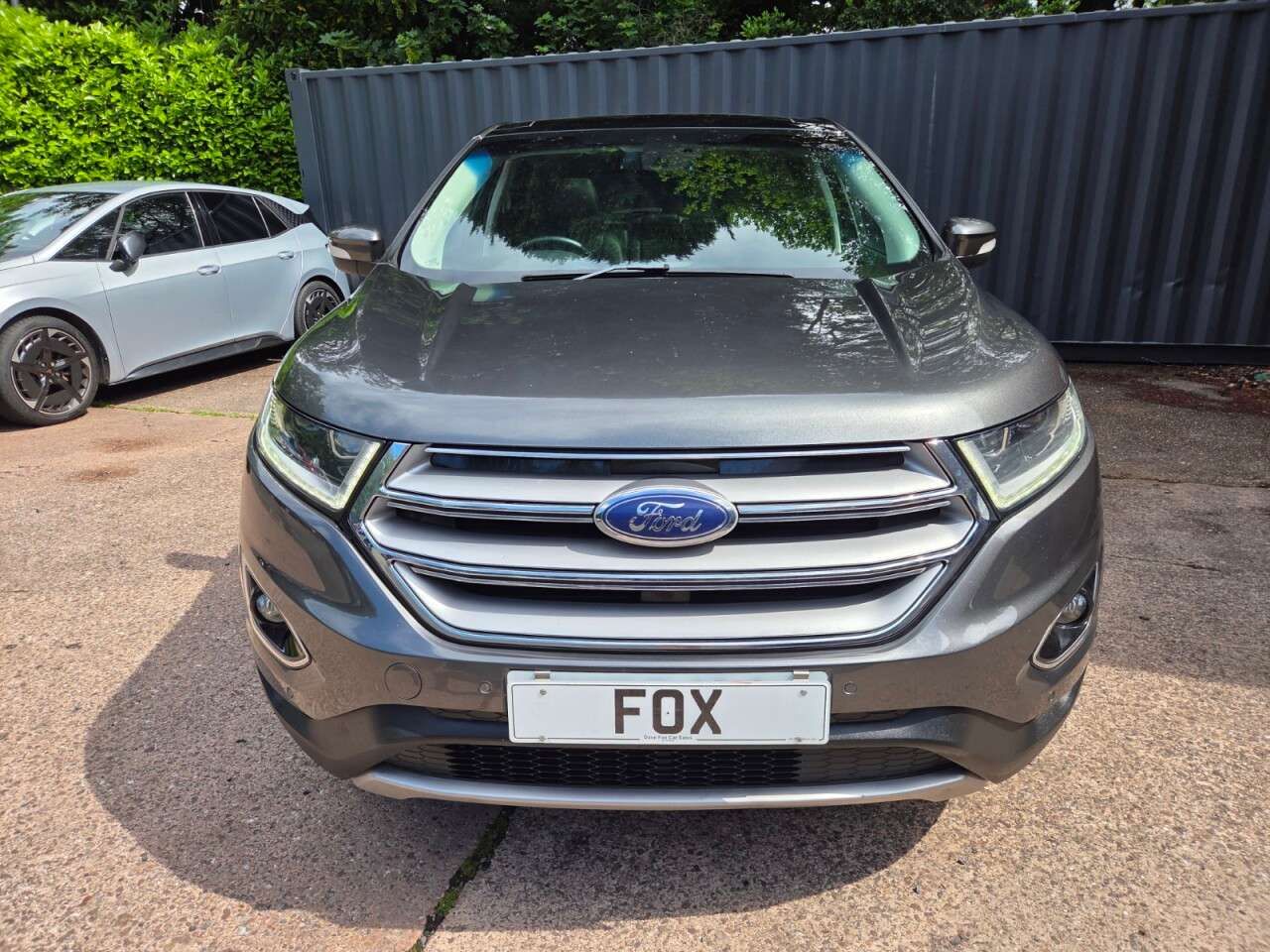 A 2016 FORD EDGE 2.0 TDCi Titanium SUV 5dr Diesel Powershift AWD Euro 6 (s/s) (210 ps) SAT N A 2016 FORD EDGE 2.0 TDCi Titanium SUV 5dr Diesel Powershift AWD Euro 6 (s/s) (210 ps) SAT N