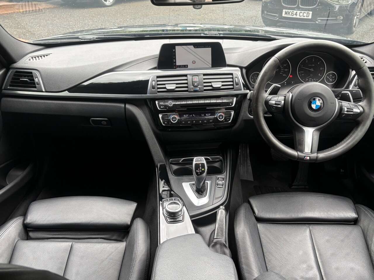 A 2018 BMW 3 SERIES 2.0 320d M Sport Saloon 4dr Diesel Auto Euro 6 (s/s) (190 ps) P/SENSORS-2KE A 2018 BMW 3 SERIES 2.0 320d M Sport Saloon 4dr Diesel Auto Euro 6 (s/s) (190 ps) P/SENSORS-2KE