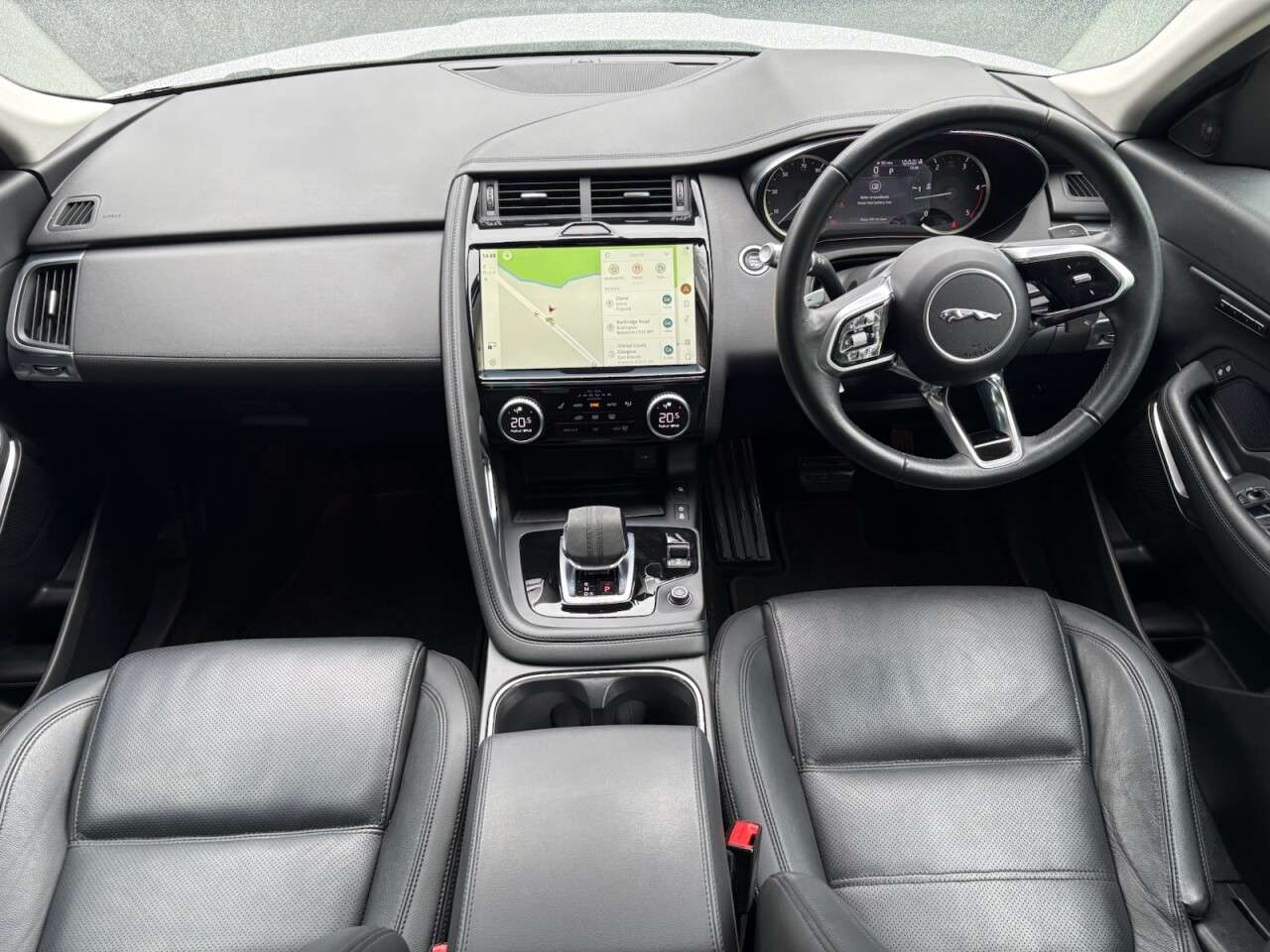 A 2022 JAGUAR E-PACE 2.0 D204 MHEV S SUV 5dr Diesel Auto AWD Euro 6 (s/s) (204 ps) REVERSING CAM A 2022 JAGUAR E-PACE 2.0 D204 MHEV S SUV 5dr Diesel Auto AWD Euro 6 (s/s) (204 ps) REVERSING CAM