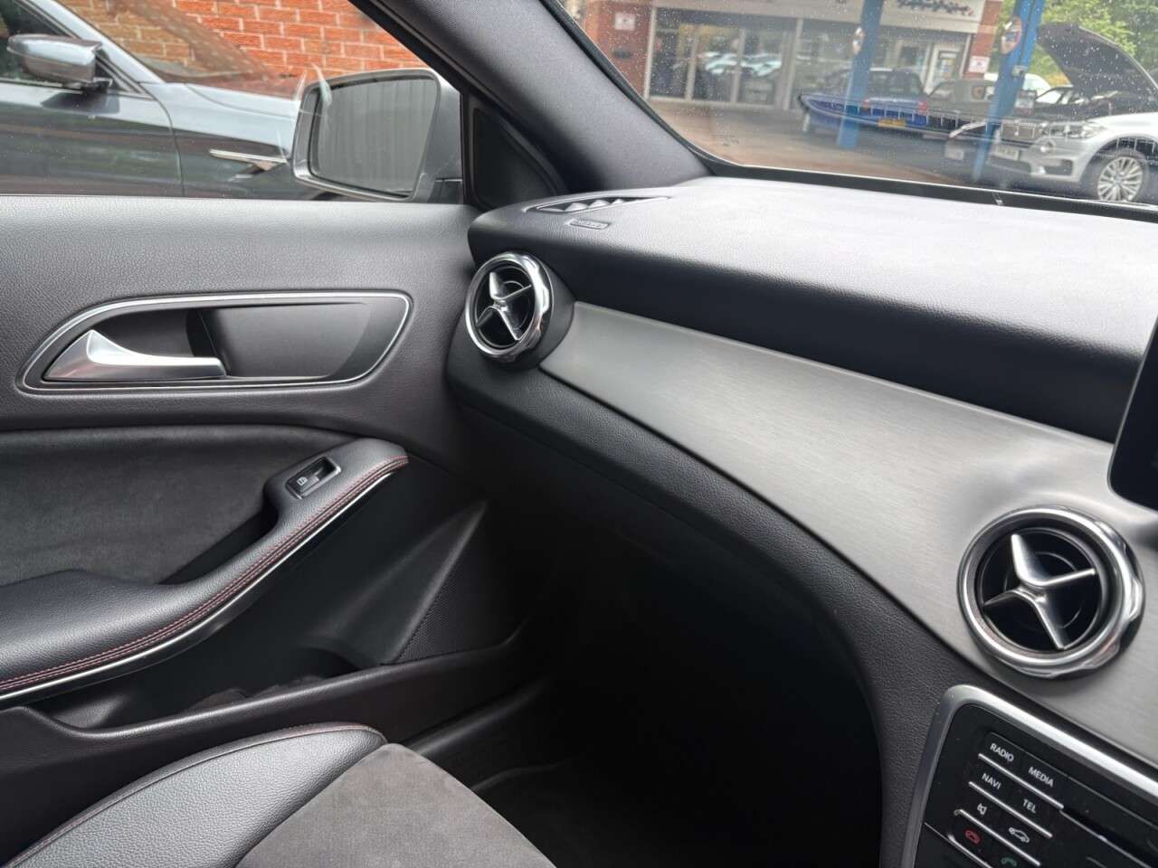 2018 MERCEDES-BENZ 180 2018 MERCEDES-BENZ 180