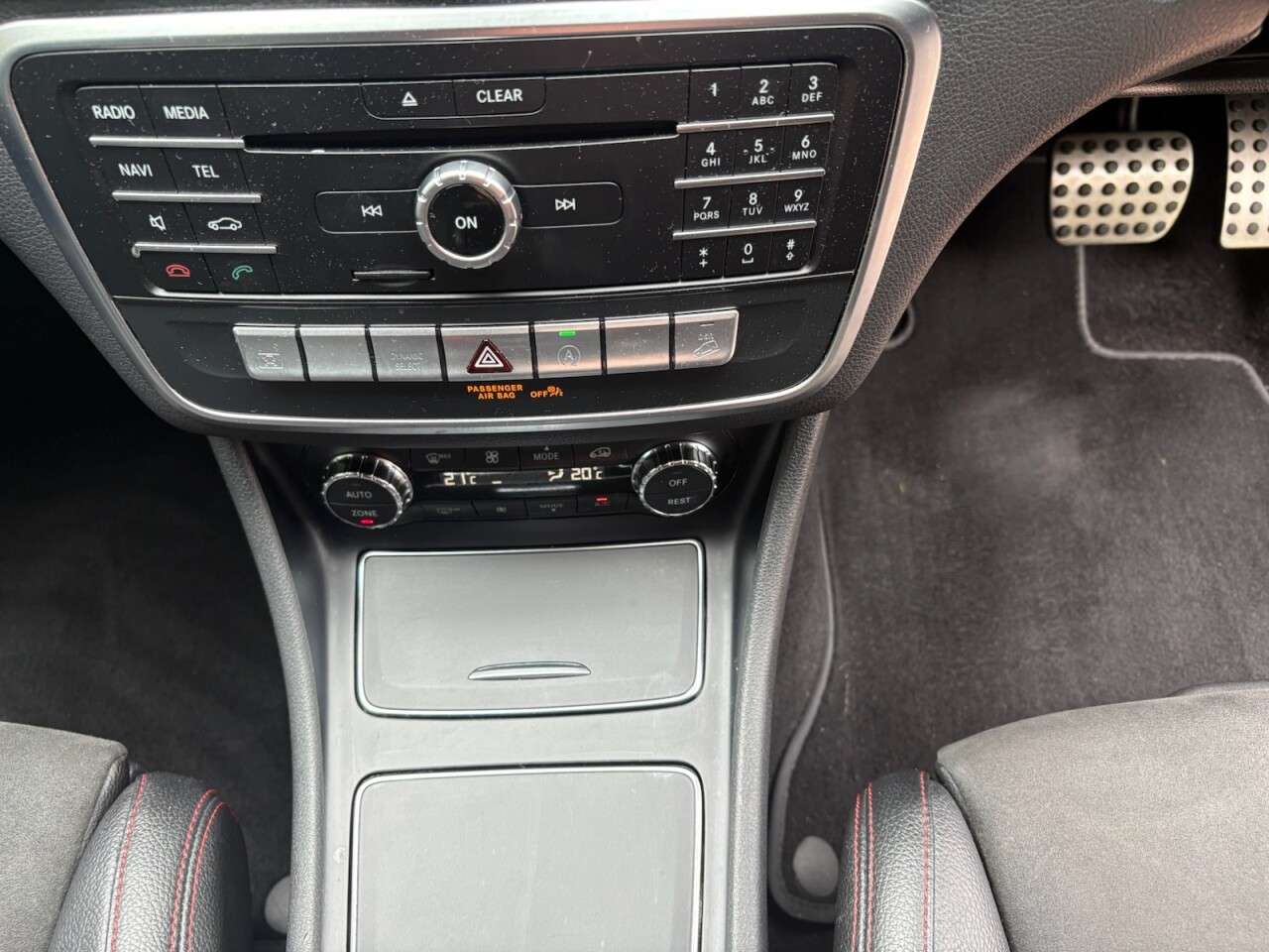 2018 MERCEDES-BENZ 180 2018 MERCEDES-BENZ 180