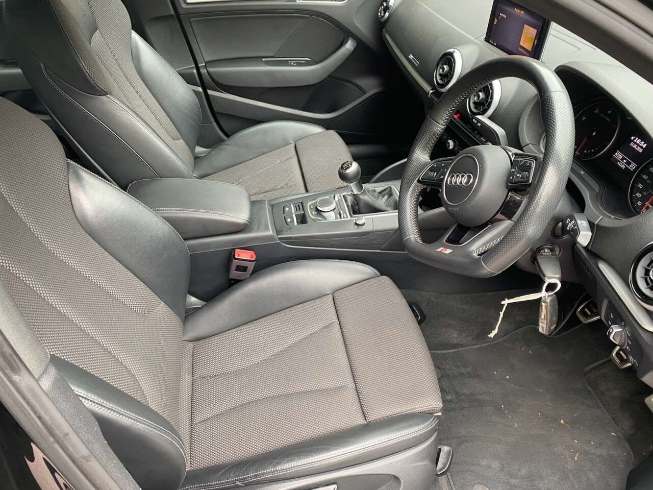 A 2019 AUDI A3 2.0 TDI 35 S line Saloon 4dr Diesel Manual Euro 6 (s/s) (150 ps) 6 SPEED MA A 2019 AUDI A3 2.0 TDI 35 S line Saloon 4dr Diesel Manual Euro 6 (s/s) (150 ps) 6 SPEED MA