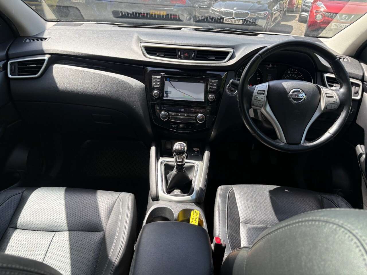 A 2014 NISSAN QASHQAI 1.6 dCi Tekna SUV 5dr Diesel Manual 2WD Euro 5 (s/s) (130 ps) REVERSING CAM A 2014 NISSAN QASHQAI 1.6 dCi Tekna SUV 5dr Diesel Manual 2WD Euro 5 (s/s) (130 ps) REVERSING CAM