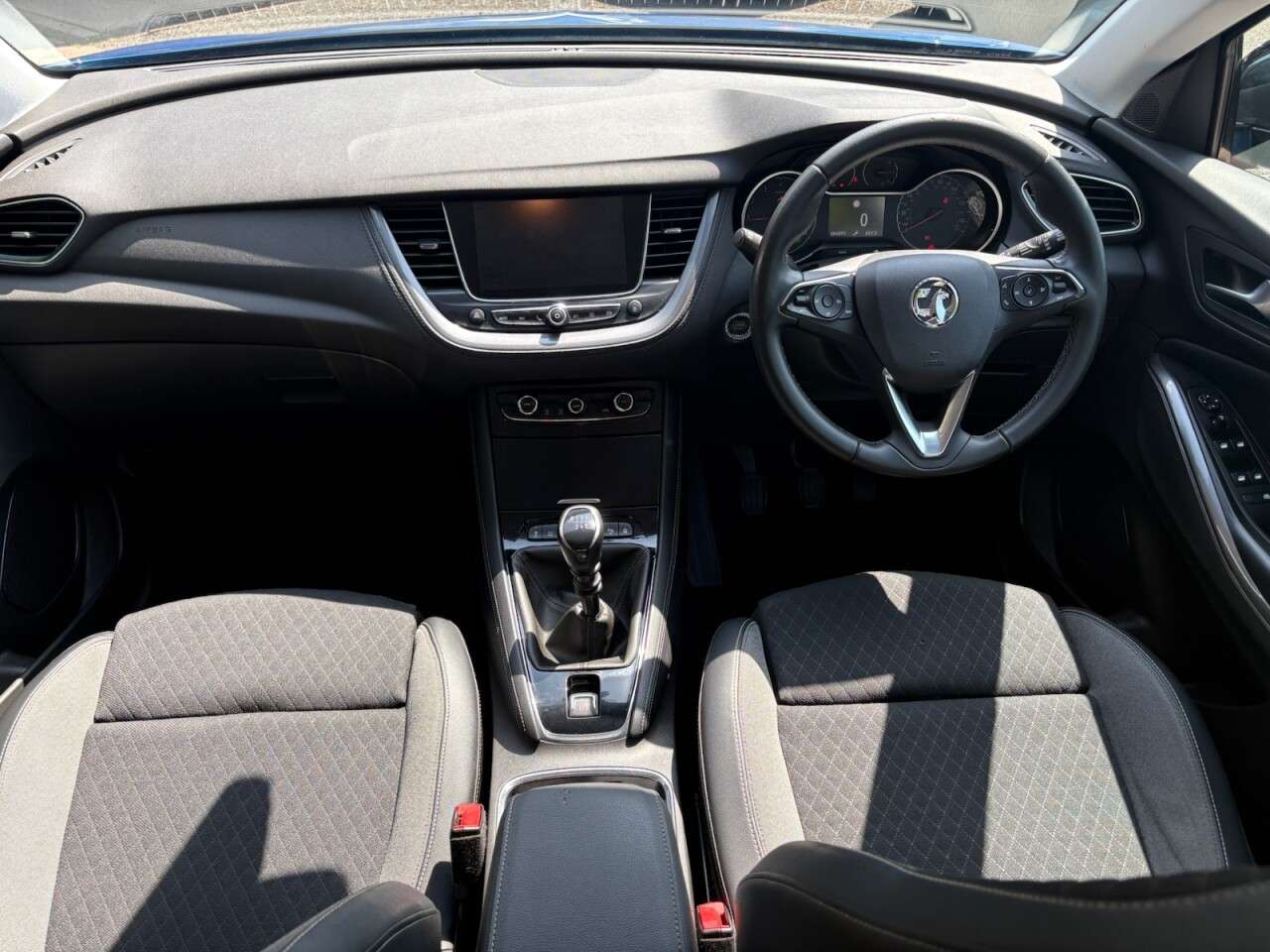 A 2020 VAUXHALL GRANDLAND X 1.2 Turbo Griffin SUV 5dr Petrol Manual Euro 6 (s/s) (130 ps) CRUISE-PRIVAC A 2020 VAUXHALL GRANDLAND X 1.2 Turbo Griffin SUV 5dr Petrol Manual Euro 6 (s/s) (130 ps) CRUISE-PRIVAC