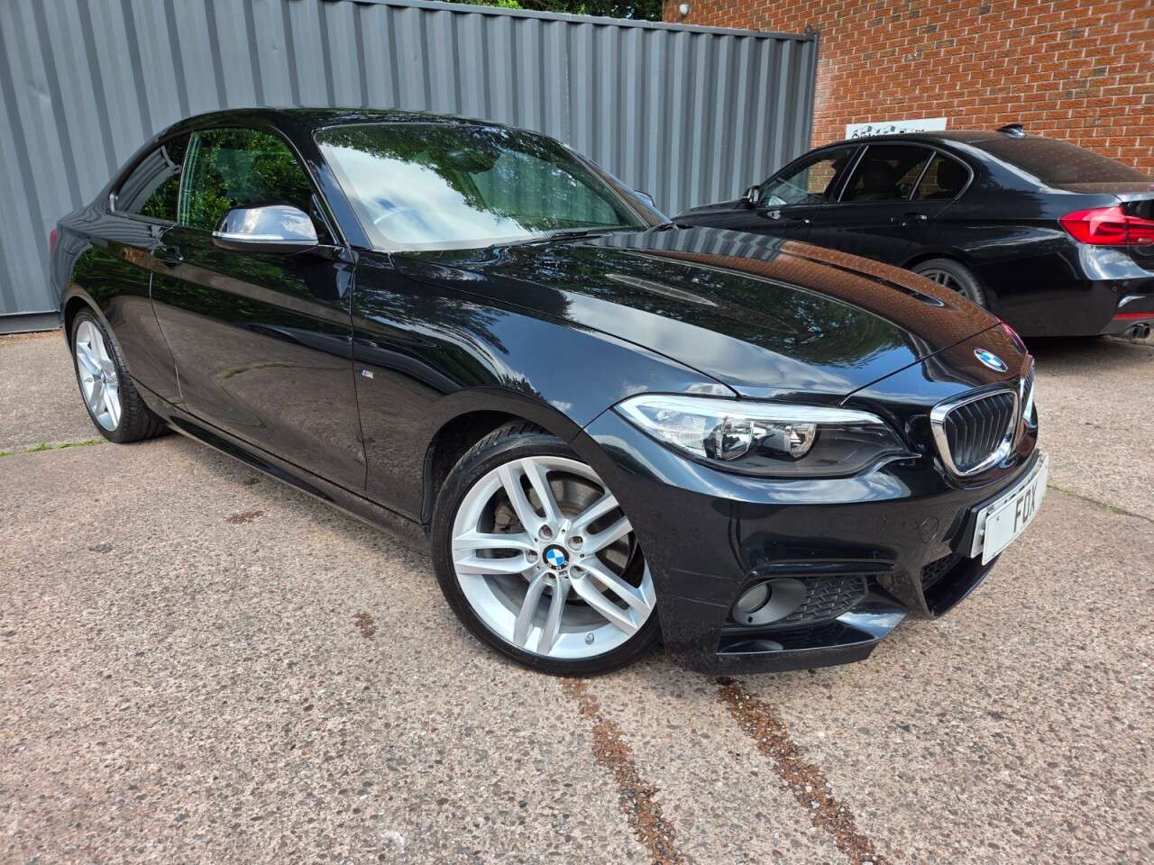 A 2015 BMW 2 SERIES 2.0 220d M Sport Coupe 2dr Diesel Manual Euro 6 (s/s) (190 ps) P/SENSORS-18 A 2015 BMW 2 SERIES 2.0 220d M Sport Coupe 2dr Diesel Manual Euro 6 (s/s) (190 ps) P/SENSORS-18