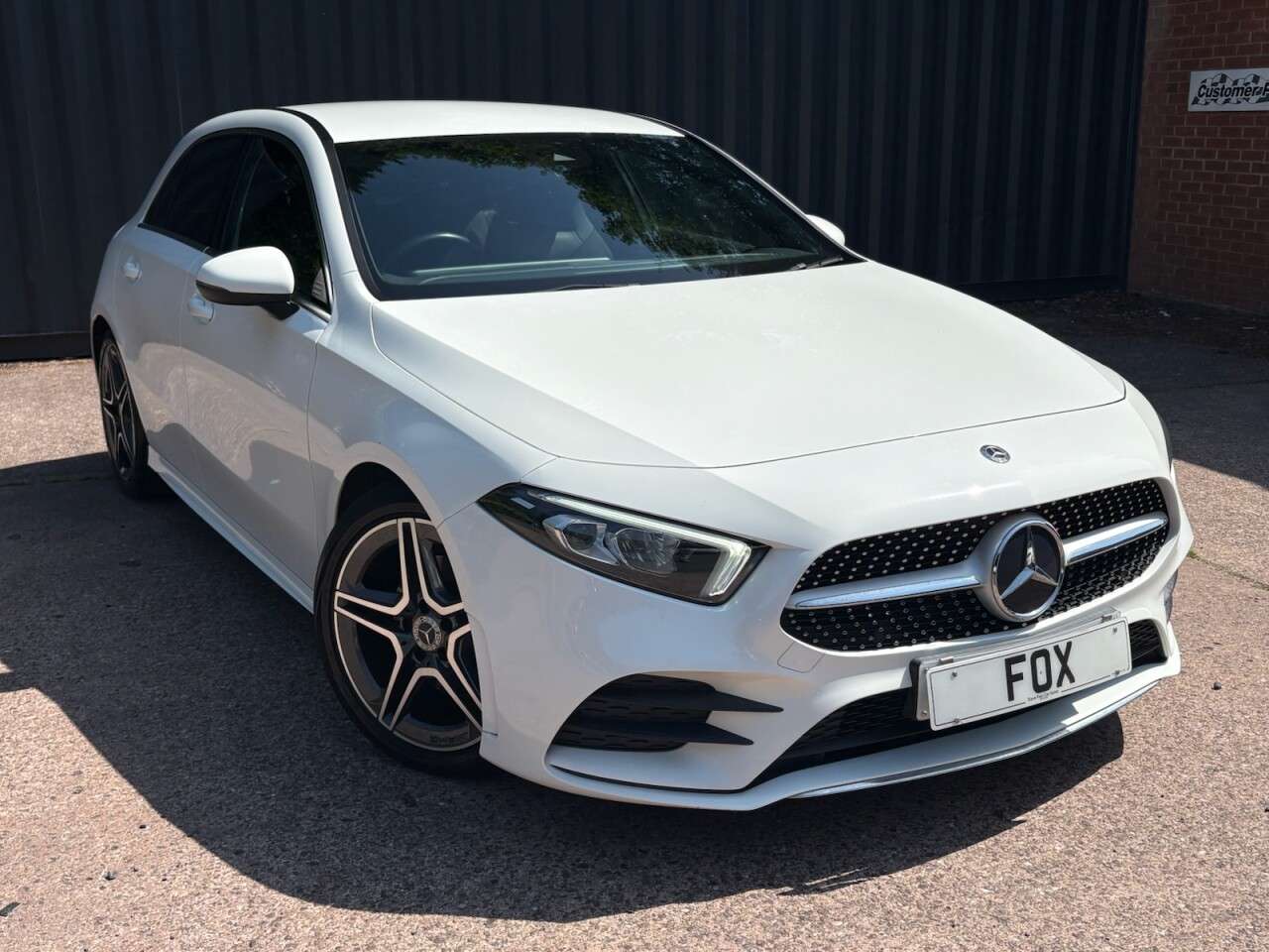 A 2019 MERCEDES-BENZ A CLASS 1.5 A180d AMG Line Hatchback 5dr Diesel Manual Euro 6 (s/s) (116 ps) REVERS A 2019 MERCEDES-BENZ A CLASS 1.5 A180d AMG Line Hatchback 5dr Diesel Manual Euro 6 (s/s) (116 ps) REVERS