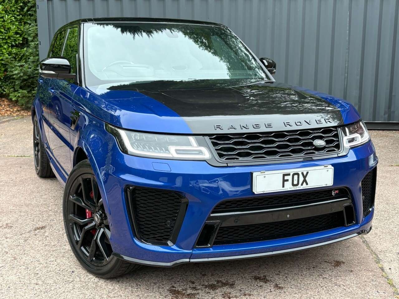A 2019 LAND ROVER RANGE ROVER SPORT 5.0 P575 V8 SVR SUV 5dr Petrol Auto 4WD Euro 6 (s/s) (575 ps) PANORAMIC GLA A 2019 LAND ROVER RANGE ROVER SPORT 5.0 P575 V8 SVR SUV 5dr Petrol Auto 4WD Euro 6 (s/s) (575 ps) PANORAMIC GLA