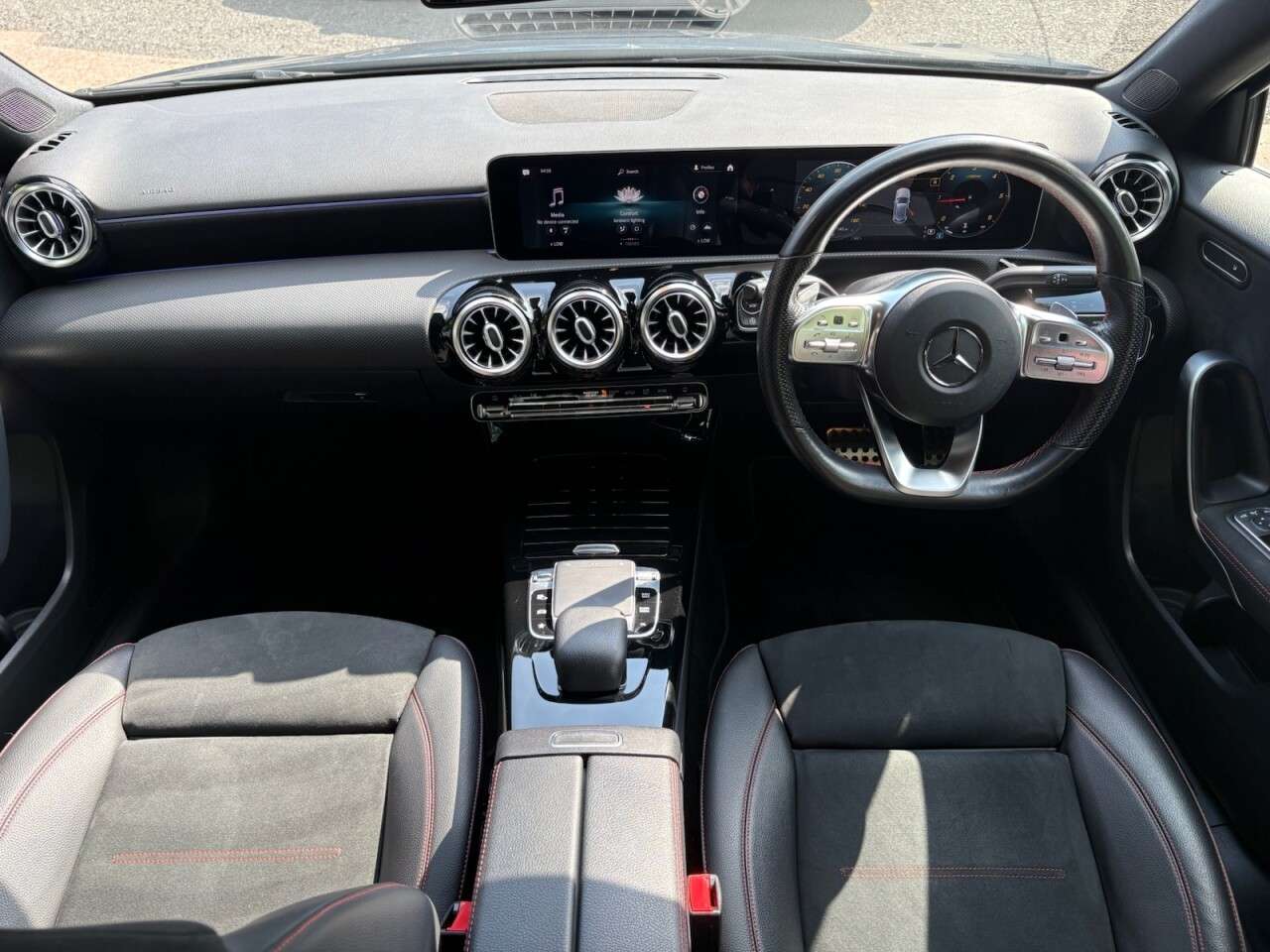 A 2019 MERCEDES-BENZ A CLASS 1.5 A180d AMG Line (Premium) Hatchback 5dr Diesel 7G-DCT Euro 6 (s/s) (116 A 2019 MERCEDES-BENZ A CLASS 1.5 A180d AMG Line (Premium) Hatchback 5dr Diesel 7G-DCT Euro 6 (s/s) (116