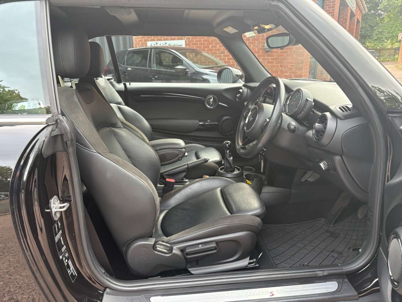 2019 MINI CONVERTIBLE 2019 MINI CONVERTIBLE