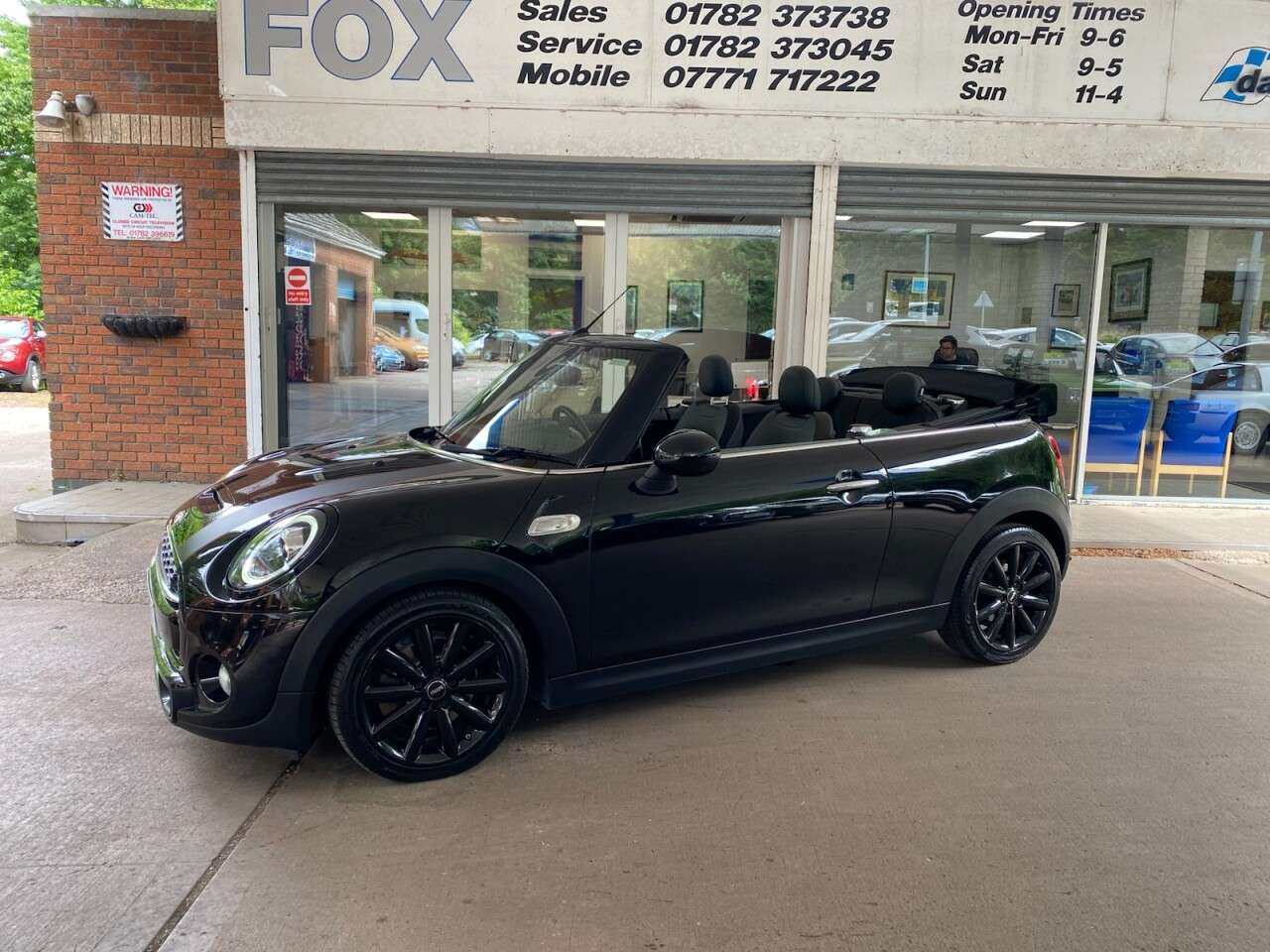 A 2019 MINI CONVERTIBLE 2.0 Cooper S Classic Convertible 2dr Petrol Manual Euro 6 (s/s) (192 ps) 6 A 2019 MINI CONVERTIBLE 2.0 Cooper S Classic Convertible 2dr Petrol Manual Euro 6 (s/s) (192 ps) 6