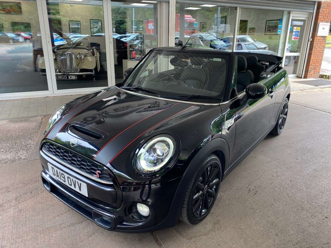 2019 MINI CONVERTIBLE 2019 MINI CONVERTIBLE