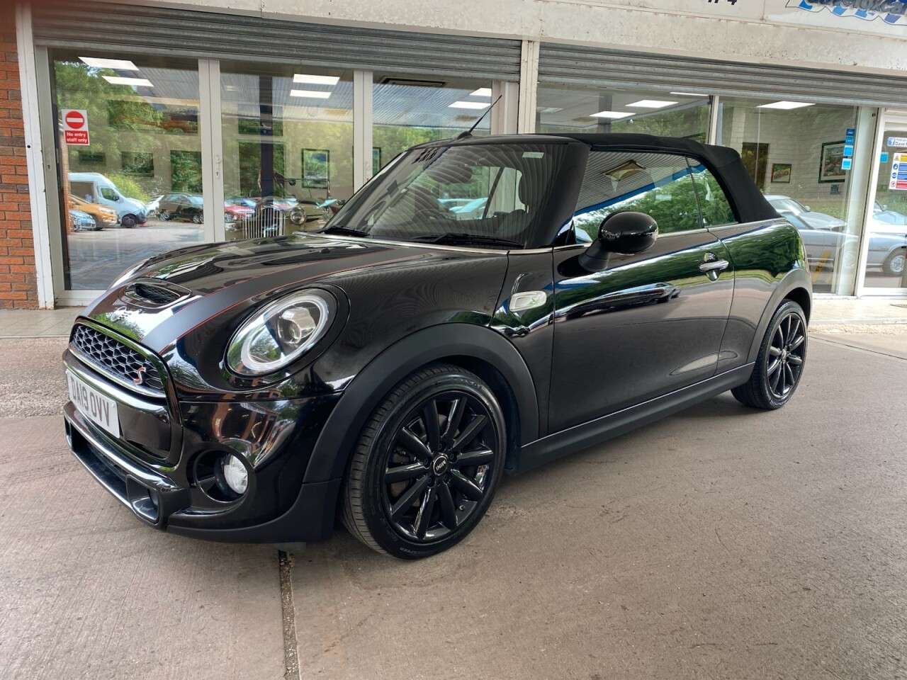 2019 MINI CONVERTIBLE 2019 MINI CONVERTIBLE