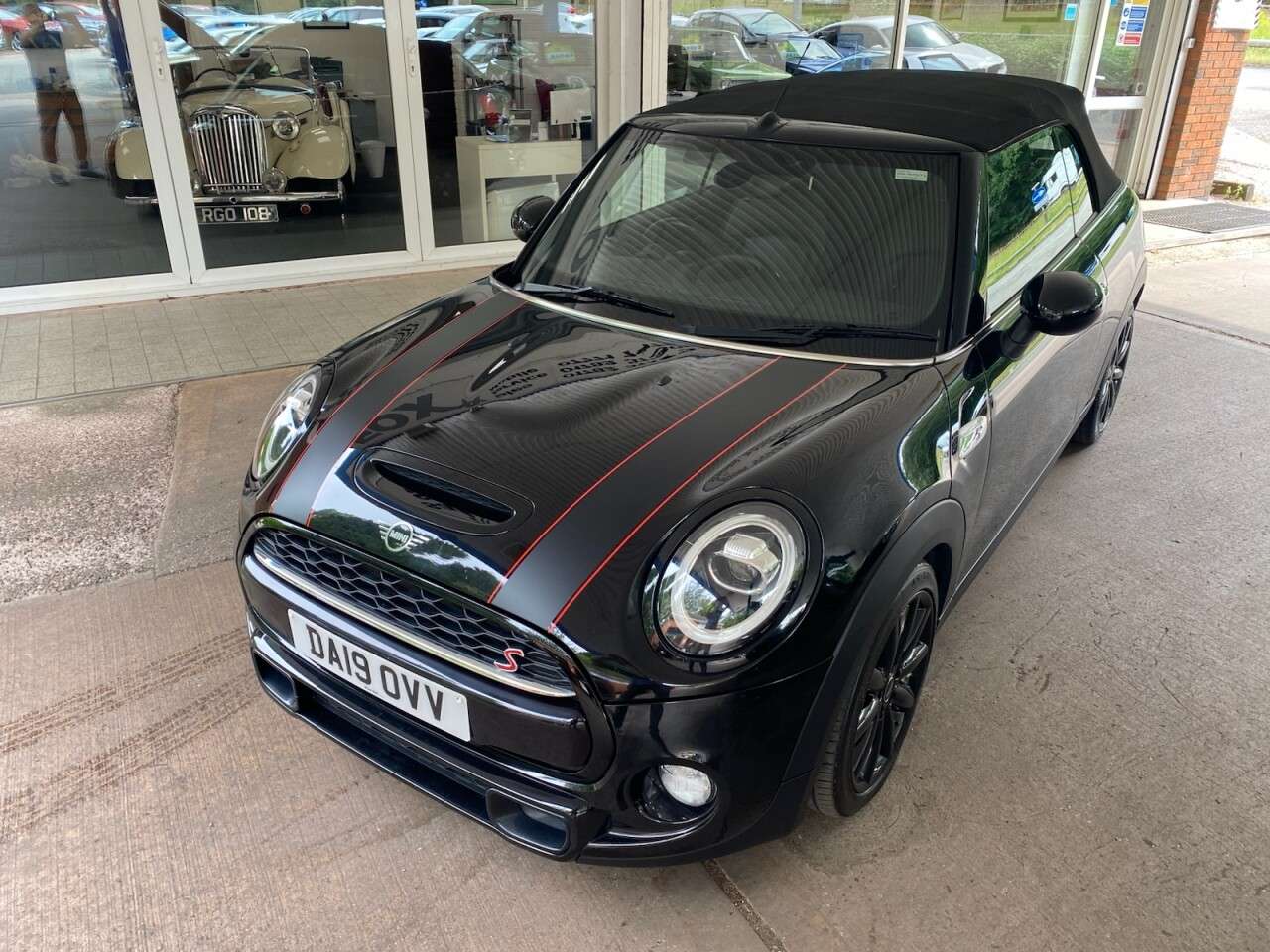 2019 MINI CONVERTIBLE 2019 MINI CONVERTIBLE