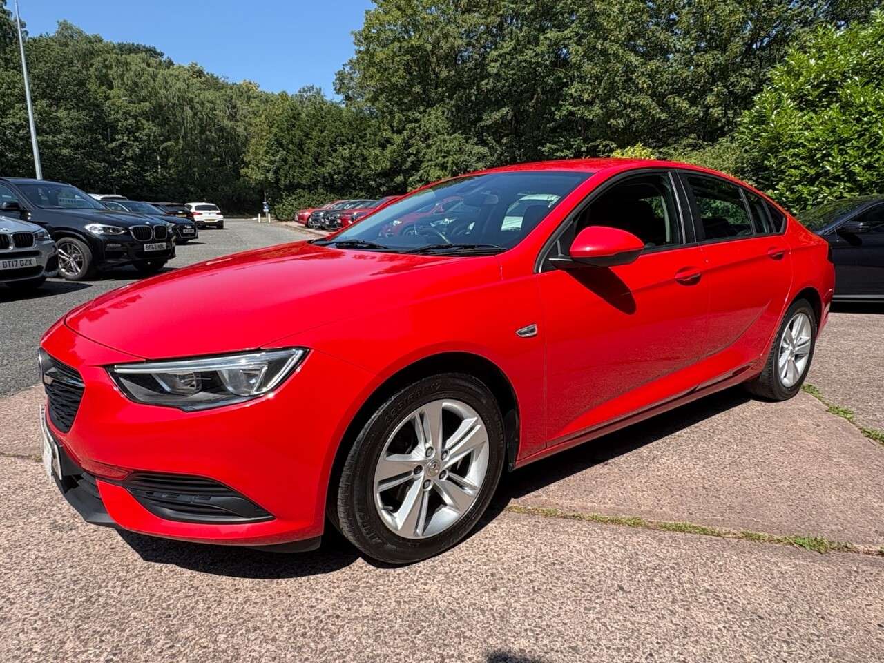 A 2019 VAUXHALL INSIGNIA 1.5i Turbo GPF Design Nav Grand Sport 5dr Petrol Manual Euro 6 (s/s) (165 p A 2019 VAUXHALL INSIGNIA 1.5i Turbo GPF Design Nav Grand Sport 5dr Petrol Manual Euro 6 (s/s) (165 p